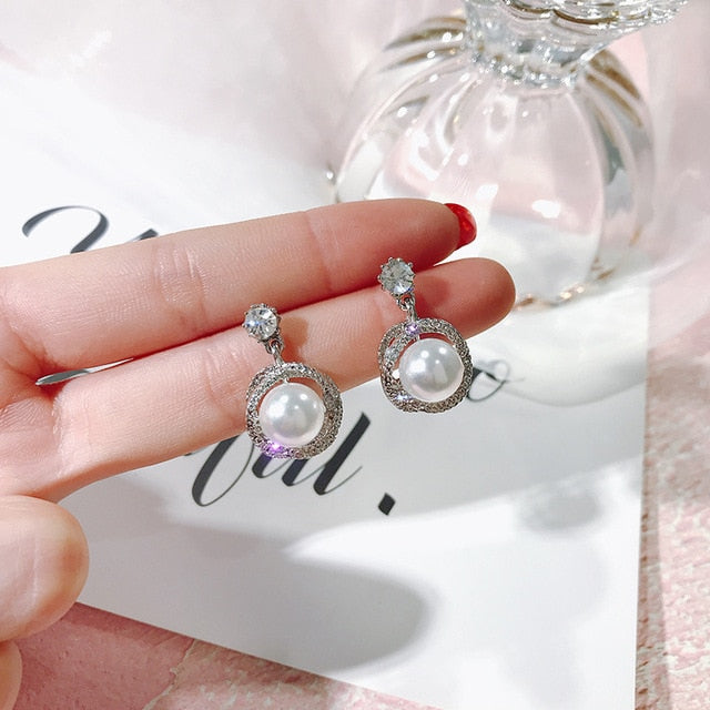 2019 New Crystal Pearl Tassel Earrings Female Long Paragraph Geometric Pendant Earrings Wedding Fashion Jewelry Jewelry Gifts