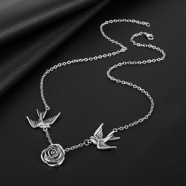 MQCHUN 3D Rose Necklace Personalized Custom Charm Necklace Final Rose Flower Beauty and the Beast Jewelry Women Girls Party Gift