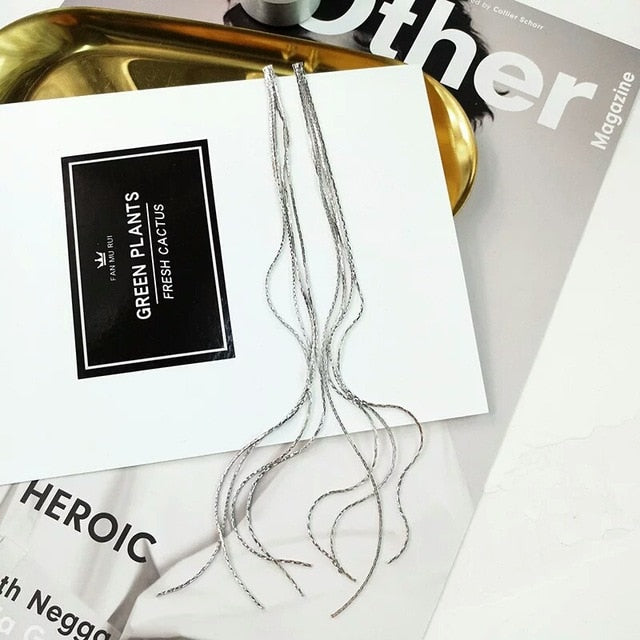 Nuevo Retro Color oro y plata colgante largo pendientes para las mujeres Metal borla pendientes étnicos Hip Hop calle accesorios de la joyería